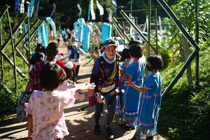 BIB: 2200
                            <button type="button" onclick="openModal(19047938)" class="btn btn-primary btn-sm float-right btn-popup" data-toggle="modal" data-target=".modal-high-quality">
                        <i class="fas fa-shopping-cart"></i> Add to Cart
                    </button>
                                            <button type="button" onclick="isThisMe(19047938, true)" class="btn btn-success btn-sm float-right btn-popup btn-isme hidden" data-toggle="tooltip" data-placement="bottom" title="นี่คือรูปของคุณใช่ไหม คลิกที่นี่เพื่อเอาเข้าอัลบั้ม">
                        <i class="fas fa-plus"></i> Add to album
                    </button>
                    <button type="button" onclick="isThisMe(19047938, false)" class="btn btn-warning btn-sm float-right btn-popup btn-isnotme hidden">
                        <i class="fas fa-ban"></i> Remove from album
                    </button>